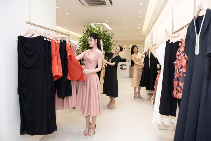 Showroom ở TP HCM. Ảnh: CCHIC
