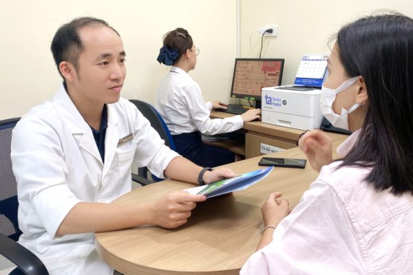 Nhiễm trùng tiết niệu ở phụ nữ mãn kinh: Nguyên nhân và phòng ngừa