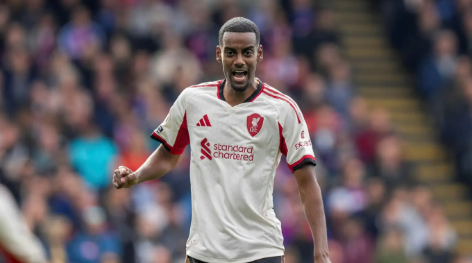 Alexander Isak mờ nhạt và nhường chỗ cho Rio Ngumoha ở phút 84. Ảnh: TT