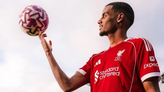 Alexander Isak ra mắt Liverpool ngày 1/9. Ảnh: Liverpool FC