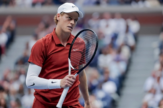 Sinner ở chung kết Mỹ Mở rộng 2025, trên sân Arthur Ashe, New York, Mỹ hôm 7/9. Ảnh: Reuters