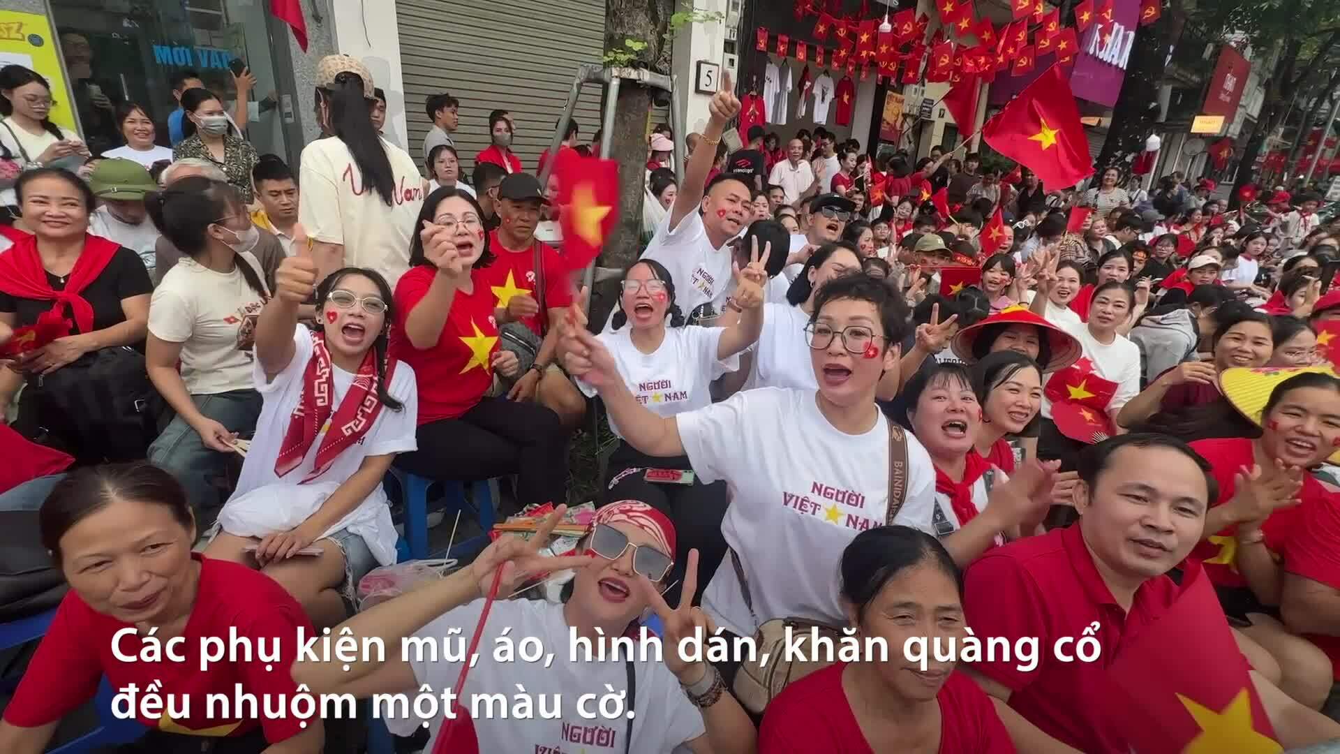 Khách Tây lạ lẫm giữa 