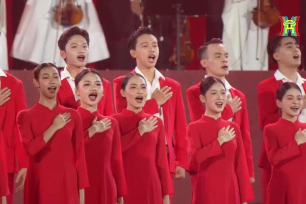 Tiến Quân Ca: Bài hát đi cùng lịch sử dân tộc Việt Nam