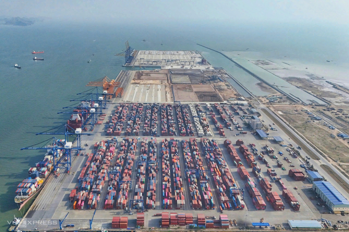 Một góc cảng Lạch Huyện, nơi sẽ hình thành khu thương mại tự do ở Hải Phòng, tháng 1/2025. Ảnh: Lê Tân