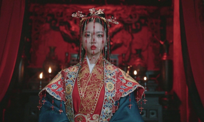 Lâm Thanh Mỹ đóng vai chính trong Khế ước bán dâu. Ảnh: Nhật Đông