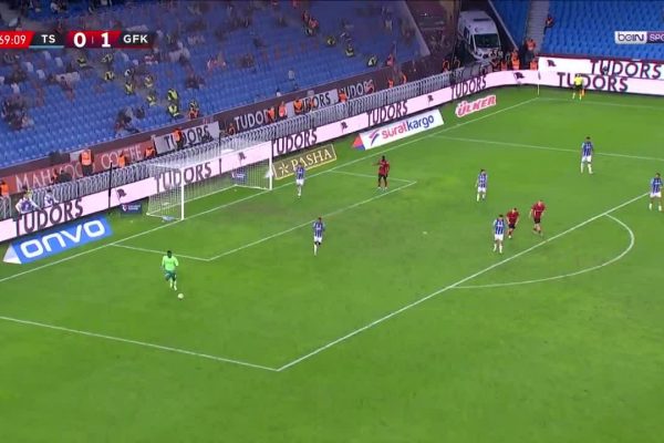 Onana kiến tạo: Thủ môn gây sốt ở giải Thổ Nhĩ Kỳ
