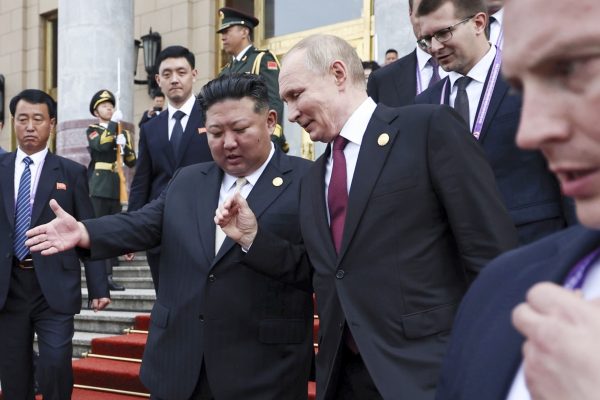 Putin mời lãnh đạo Triều Tiên Kim Jong Un đi chung xe