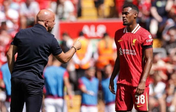 Gravenberch: Tân binh khu trung tuyến của Liverpool
