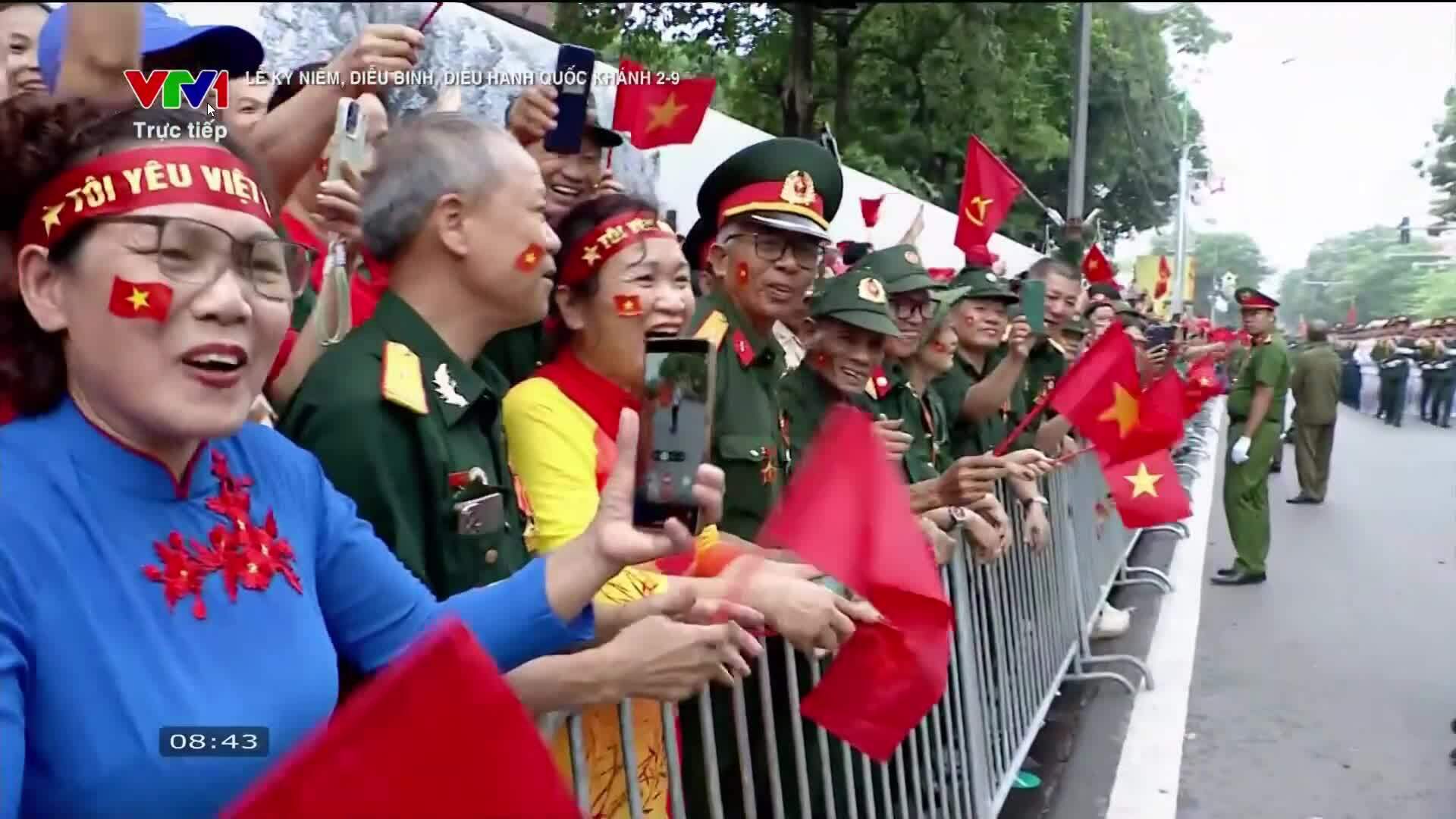 Tiết mục "Việt Nam ơi, bước tới vinh quang"