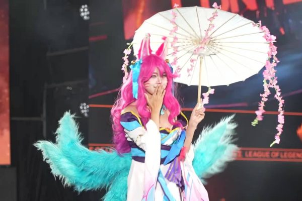 Hoá trang ấn tượng tại chung kết LCP Finals 2025: Bùng nổ Cosplay!