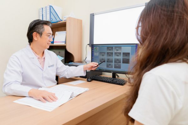 Buồng trứng đa nang và hiếm muộn: Giải pháp hỗ trợ sinh sản