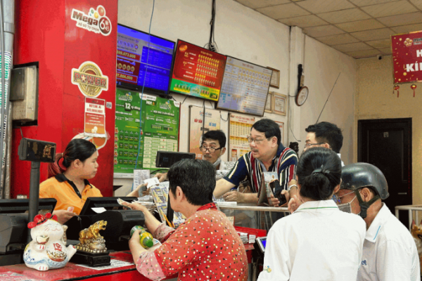 Vé Lotto 5/35: Người mua tăng đột biến trước kỳ mở thưởng Jackpot