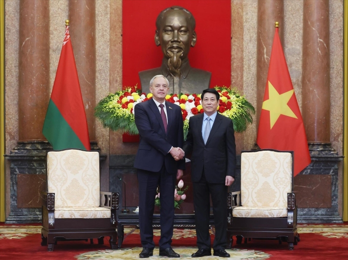 Chủ tịch nước Lương Cường tiếp Chủ tịch Hạ viện Belarus Igor Sergeenko. Ảnh: TTXVN