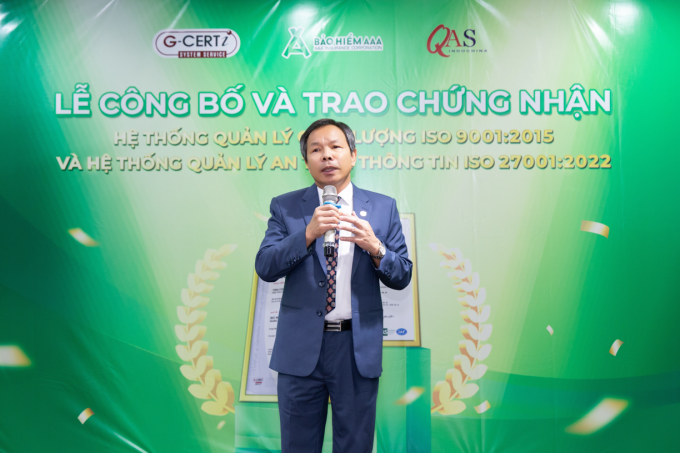 Ông Trần Doãn Đạt, Phó Chủ tịch Thường trực HĐQT kiêm Tổng giám đốc phát biểu tại Lễ công bố và trao chứng nhận. Ảnh: Bảo hiểm AAA