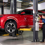 VinFast hỗ trợ xe ngập lụt cho chủ xe miền Trung