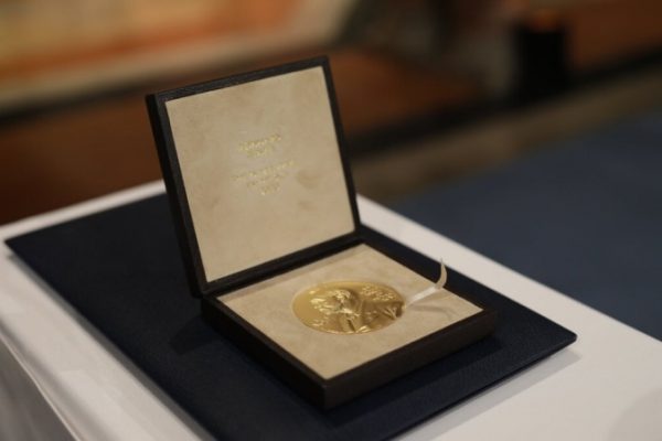 Nobel Vật lý 2025: Những ứng viên sáng giá nhất