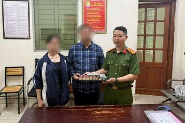 Nữ sinh bị lừa, phá két sắt vì công an giả