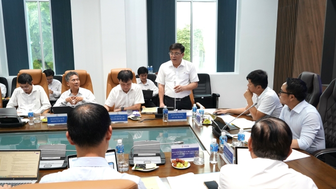 Ông Lê Văn Trang, Chủ tịch HĐTV EVNSPC phát biểu tại buổi làm việc. Ảnh: EVNSPC