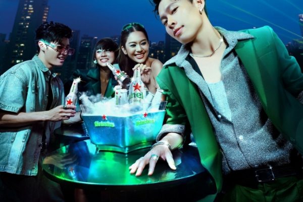 Hurrykng ra mắt Heineken Silver chai nhôm mới: Chiến dịch ấn tượng