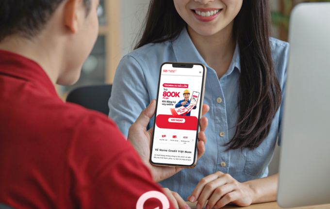 Home Credit hỗ trợ trực tiếp 800.000 đồng vào kỳ trả góp đầu tiên để hỗ trợ khách hàng. Ảnh: Home Credit
