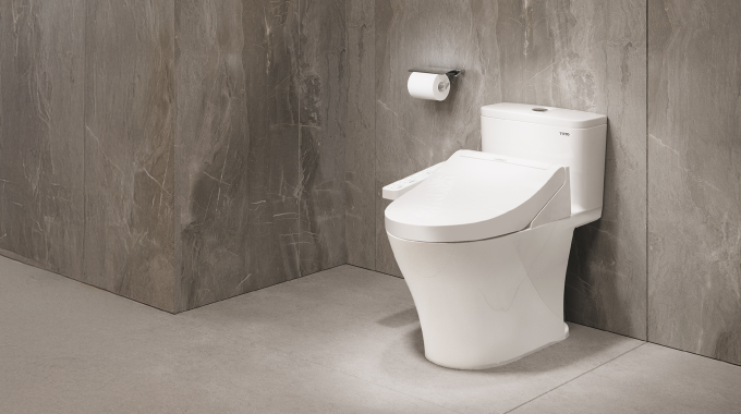 Sản phẩm nắp rửa điện tử WASHLET. Ảnh: TOTO Việt Nam