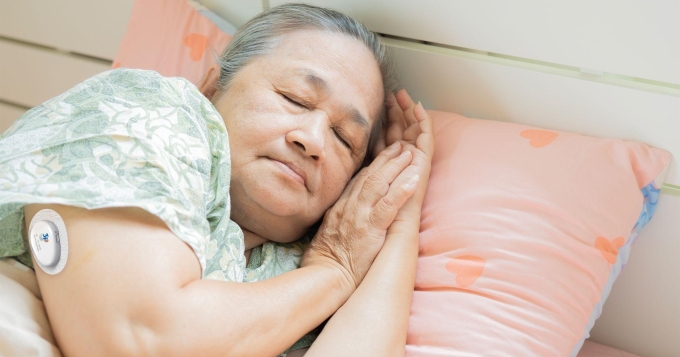 Máy đo 3P giúp người bệnh tiểu đường an tâm ngủ mỗi đêm, không còn lo bỏ lỡ tình trạng tụt đường huyết bất ngờ . Ảnh: FTel