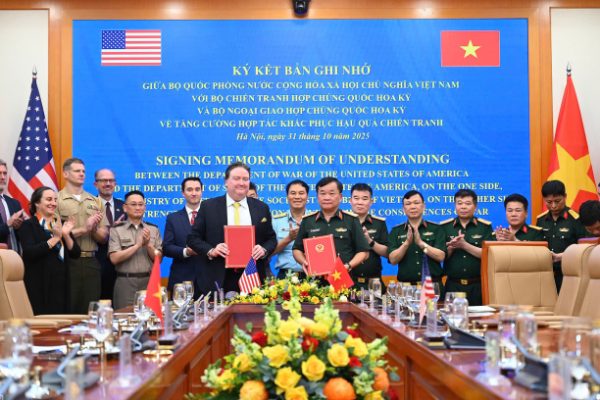 Việt Nam-Mỹ hợp tác khắc phục hậu quả chiến tranh: Cam kết mới
