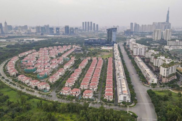 Giá nhà liền thổ khu Đông TP HCM: Hơn 1 tỷ/m2