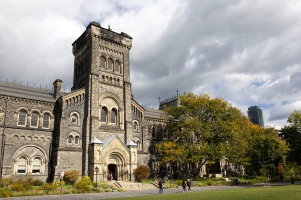 47.000 du học sinh Canada bị nghi ngờ không đi học
