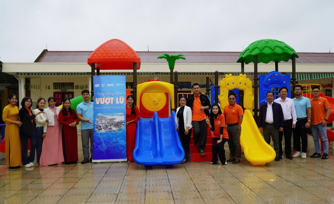 Thiết bị vui chơi được hỗ trợ tại Trường Mầm non Hoa Hồng, xã Nông Cống, Thanh Hoá. Ảnh: Lê Hoàng