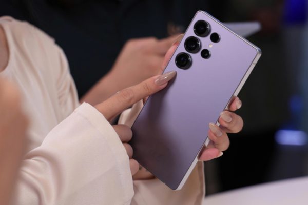Galaxy S25 Ultra: Chụp đêm rõ nét, chống rung hoàn hảo