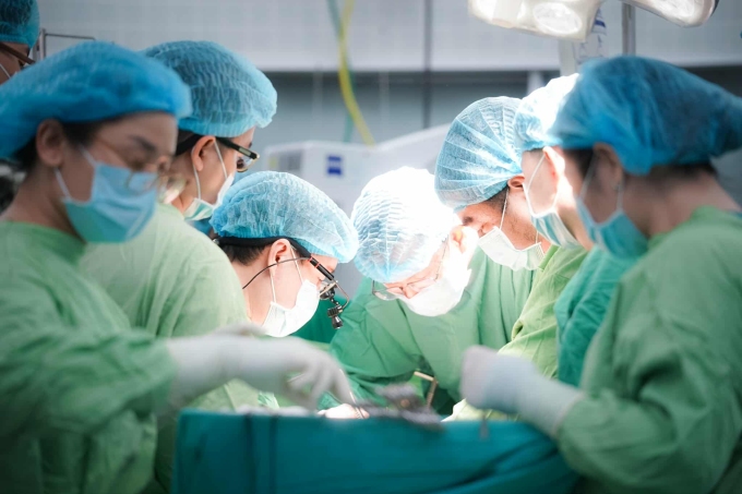 Mổ ghép tạng từ người hiến chết não tại Bệnh viện Chợ Rẫy. Ảnh: Bệnh viện cung cấp
