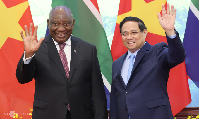 Thủ tướng Phạm Minh Chính và Tổng thống Nam Phi Cyril Ramaphosa tại Trụ sở Chính phủ ngày 23/10. Ảnh: Giang Huy