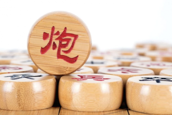 Giải mã: Vì sao pháo cờ tướng ăn quân phải “nhảy”?