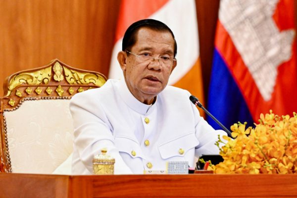 Ông Hun Sen: Trừng trị mạnh tay buôn lậu hàng Thái Lan