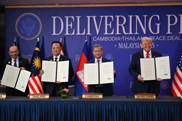 Ông Trump ký thỏa thuận ngừng bắn Thái Lan – Campuchia: Tin tức ASEAN