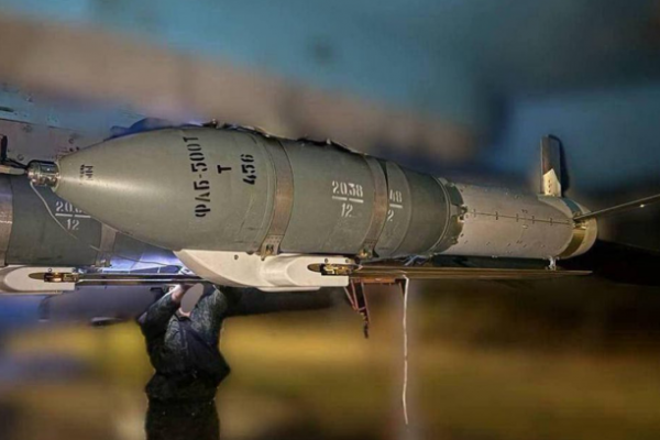 Bom lượn Nga tấn công Ukraine: Lần đầu tập kích miền Nam