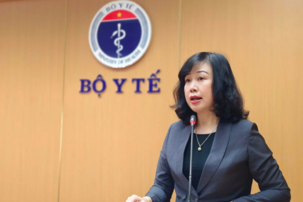 Bộ trưởng Y tế: Ưu tiên bảo vệ y bác sĩ