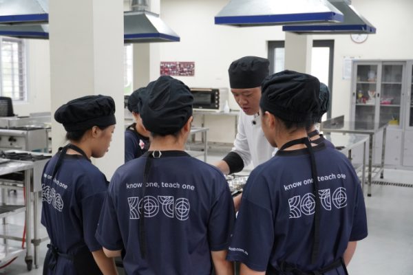 Bánh mì Guinness: Cơ hội cho thanh thiếu niên khó khăn