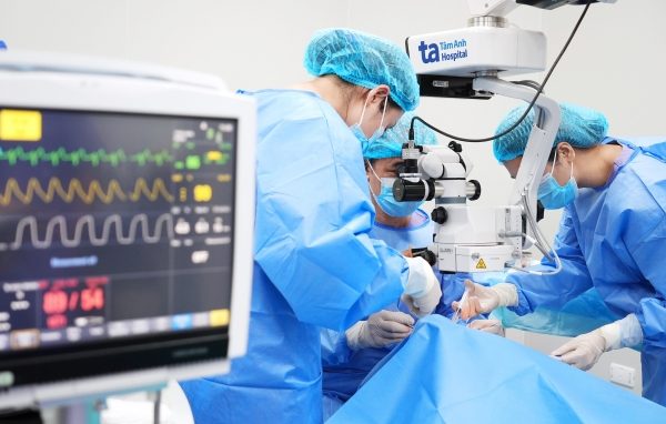 Ghép giác mạc có giúp mắt nhìn rõ hơn không?