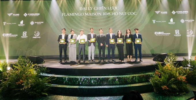 Đại lý phân phối dự án tại sự kiện. Ảnh: Flamingo