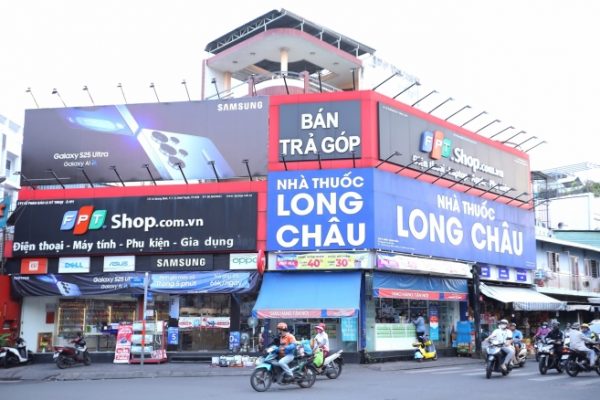 Nhà thuốc Long Châu: Doanh thu khủng mỗi tháng trên 4.000 tỷ