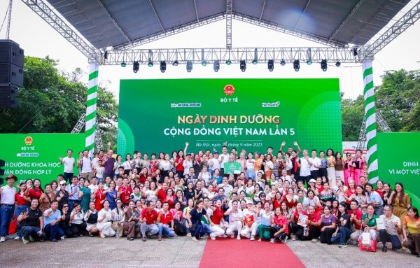 Hơn 1.300 người được tư vấn dinh dưỡng miễn phí