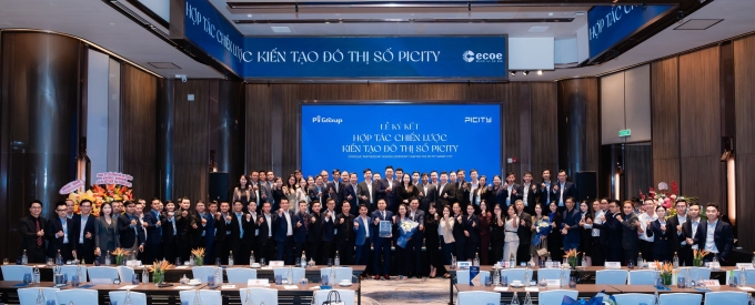 Toàn cảnh lễ ký kết với các đối tác chiến lược của Pi Group. Ảnh: Pi Group