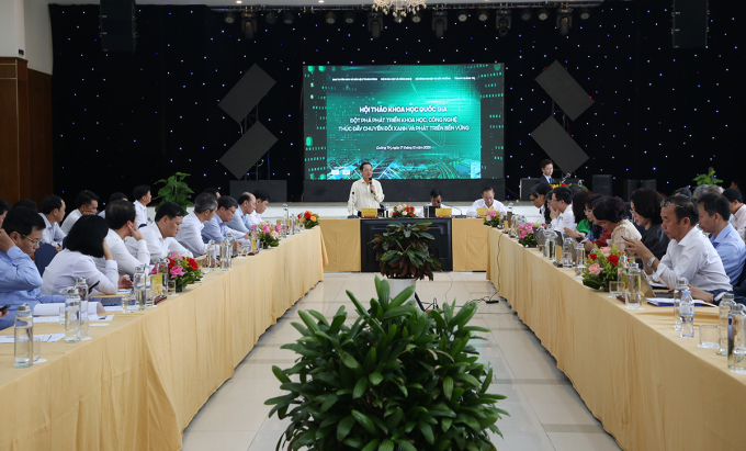 Các đại biểu tham dự hội thảo khoa học quốc gia Đột phá phát triển khoa học, công nghệ thúc đẩy chuyển đổi xanh và phát triển bền vững. Ảnh: Đắc Thành