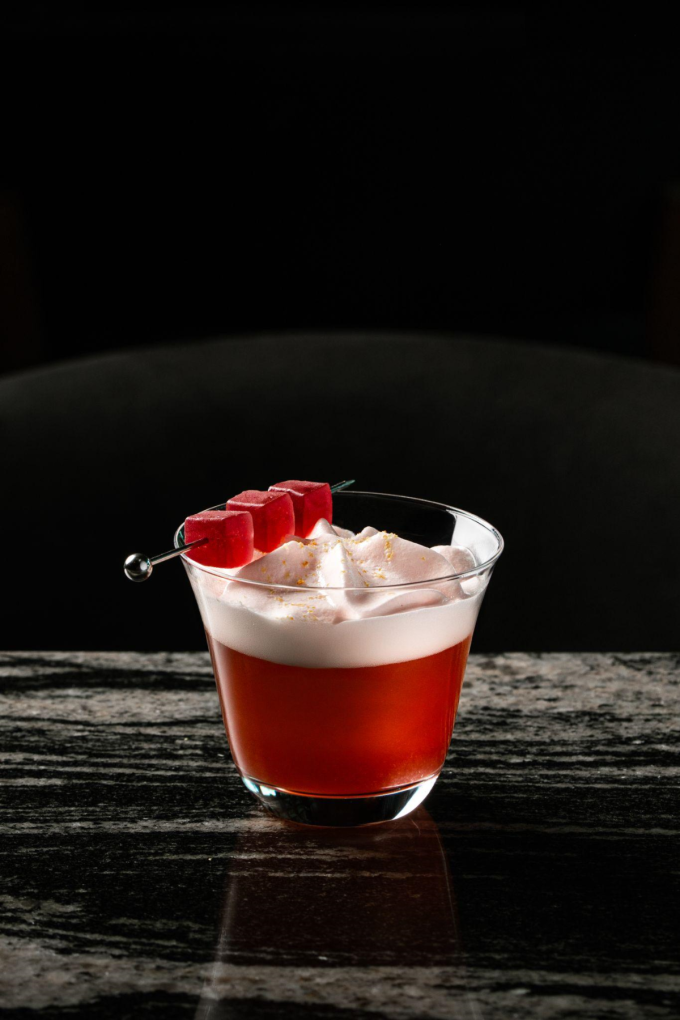 Cocktail Be Simple sáng tạo từ trái sim Phú Quốc tại Barson. Ảnh: Le Meridien Saigon Hotel
