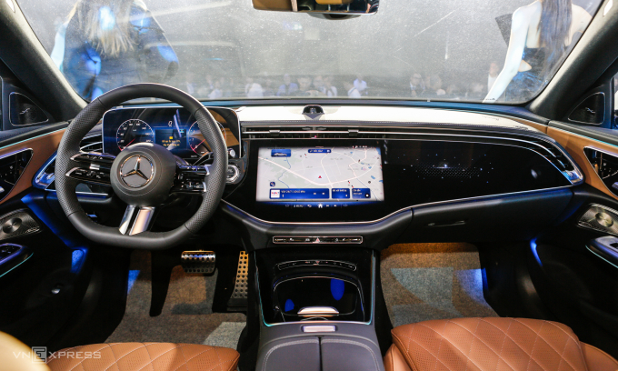 E-class thế hệ mới thiết kế nội thất lấy cảm hứng từ S-class và EQS. Ảnh: Lương Dũng