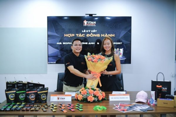 Sophia Phương Anh: Đại sứ thương hiệu mới của Titan Sport