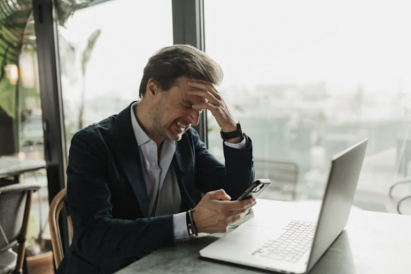 Nghịch lý: Vì sao người Mỹ lương cao vẫn luôn hết tiền?