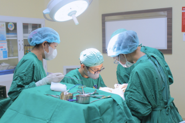 Nhổ răng khôn: Nguy cơ và cách phòng tránh nước trào ngược lên mũi